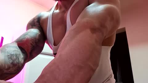 Snapshot of adonis_msc chatting on 5, 11, 2025 Adonis online show from 5, 11, 2025