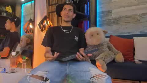 adonis_wb online show from 18, 11, 2025