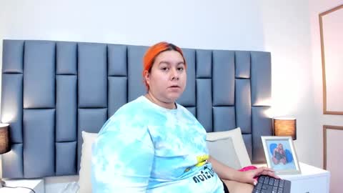 Snapshot of adreeaperez1 chatting on 27, 1, 2025 ANDREA PEREZ online show from 27, 1, 2025