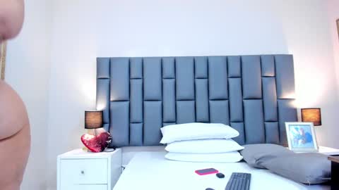 Snapshot of adreeaperez1 chatting on 30, 1, 2025 ANDREA PEREZ online show from 30, 1, 2025