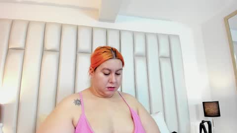 Snapshot of adreeaperez1 chatting on 22, 9, 2025 ANDREA PEREZ online show from 22, 9, 2025