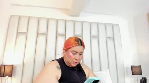 Snapshot of adreeaperez1 chatting on 9, 10, 2025 ANDREA PEREZ online show from 9, 10, 2025