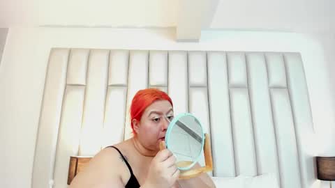 Snapshot of adreeaperez1 chatting on 10, 11, 2025 ANDREA PEREZ online show from 10, 11, 2025