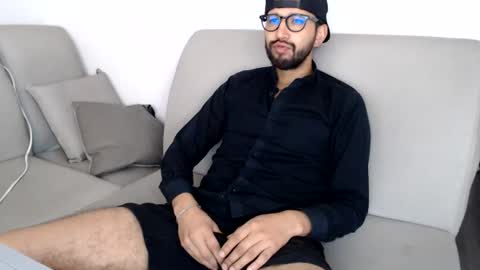Adrian Falcon online show from 15, 7, 2026