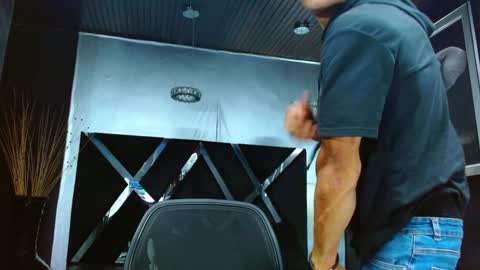   online show from 17, 12, 2024