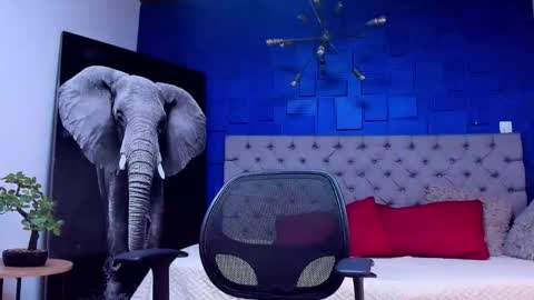 Snapshot of adrian_rae chatting on 10, 9, 2025 online show from 10, 9, 2025