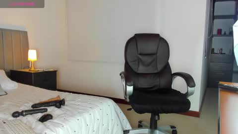 Adriana online show from 7, 3, 2025