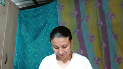 Snapshot of adrianatellez chatting on 6, 1, 2025 Adriana Tellez online show from 6, 1, 2025