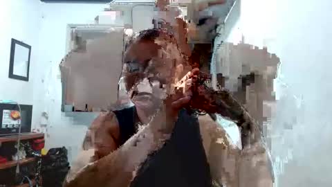 Snapshot of adrianatellez chatting on 25, 11, 2025 Adriana Tellez online show from 25, 11, 2025