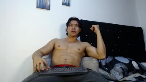 Snapshot of adriel_escalante chatting on 2, 12, 2025 adriel_escalante online show from 2, 12, 2025