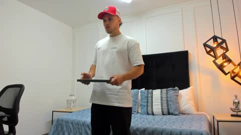 Adrein Roche online show from 1, 2, 2025