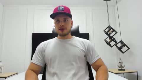 Adrein Roche online show from 20, 10, 2025