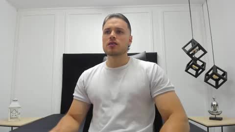 Adrein Roche online show from 22, 11, 2025