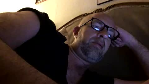 adrienfromparis online show from 14, 4, 2026