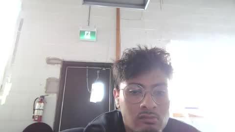 adzboiii78910 online show from 1, 7, 2026