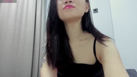 Aenie online show from 6, 1, 2025