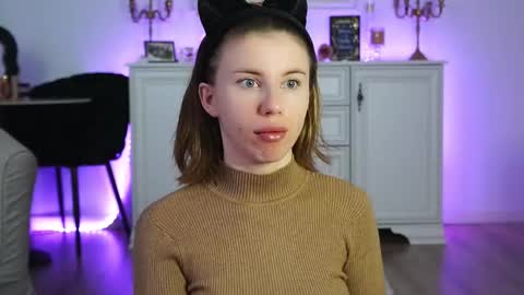 Snapshot of aelia_anara chatting on 3, 11, 2025 Aelia online show from 3, 11, 2025