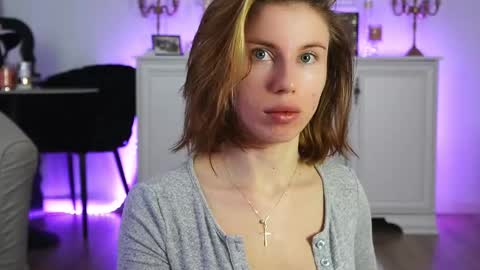 Snapshot of aelia_anara chatting on 4, 11, 2025 Aelia online show from 4, 11, 2025