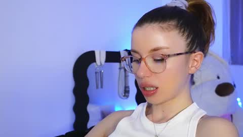 Aelia online show from 9, 3, 2026