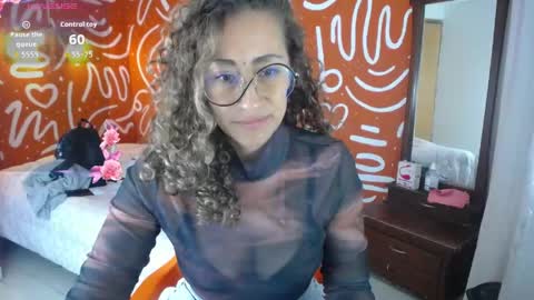 Snapshot of afrodita_solis chatting on 1, 6, 2026 afrodita_solis online show from 1, 6, 2026