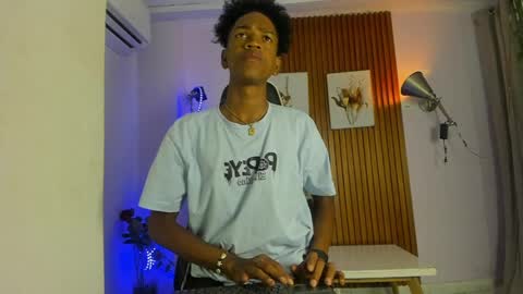 afrowayuu online show from 19, 5, 2026