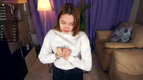 Lana  1800 - 0330 UTC   Mia 0700- 1630 UTC online show from 7, 1, 2025