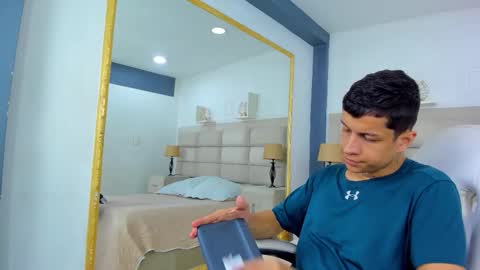 Snapshot of agarevans chatting on 18, 12, 2025 AGAR online show from 18, 12, 2025