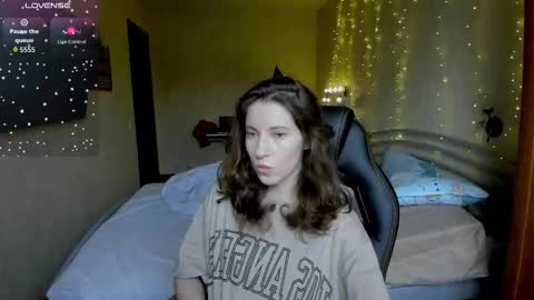 Snapshot of agata_in_wonderland chatting on 12, 11, 2025 agata_in_wonderland online show from 12, 11, 2025