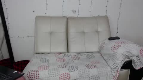 Snapshot of agatasexyxx chatting on 7, 1, 2025 independent model online show from 7, 1, 2025