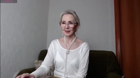 Snapshot of agatha_moore_ chatting on 17, 12, 2025 Agatha online show from 17, 12, 2025