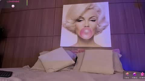    online show from 13, 12, 2025