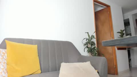 Sara Mesa online show from 25, 10, 2025