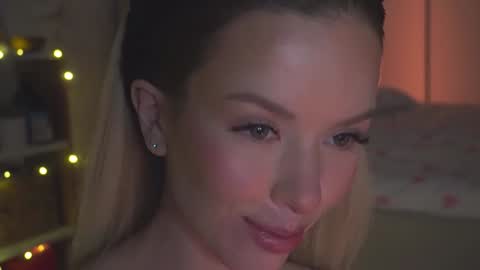 May online show from 10, 10, 2025