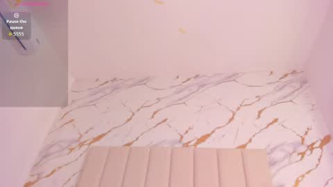 Aggy online show from 7, 4, 2026