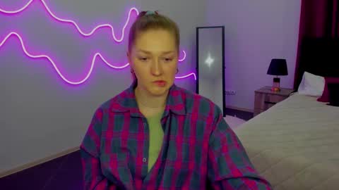 AgnesArden online show from 10, 3, 2025