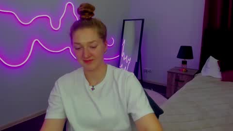 AgnesArden online show from 11, 3, 2025