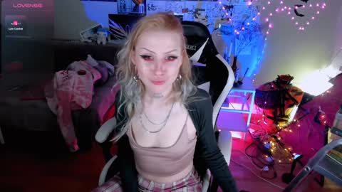 Snapshot of agonygirlxxx chatting on 7, 2, 2025 Evexxxx EX KKKRARE online show from 7, 2, 2025