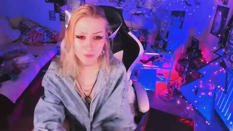 Snapshot of agonygirlxxx chatting on 22, 2, 2025 Evexxxx EX KKKRARE online show from 22, 2, 2025