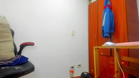 Agustin online show from 28, 12, 2024