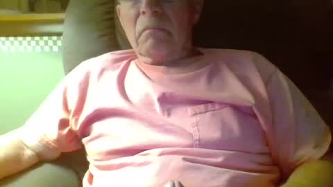 aguynrkfrd online show from 29, 9, 2025