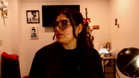 Snapshot of ahrianabluff_ chatting on 11, 11, 2025 Ahriana Bluff online show from 11, 11, 2025