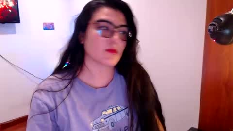 Snapshot of ahrianabluff_ chatting on 18, 12, 2025 Ahriana Bluff online show from 18, 12, 2025