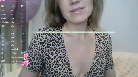 Snapshot of ahtena chatting on 21, 12, 2024 Ahtena online show from 21, 12, 2024