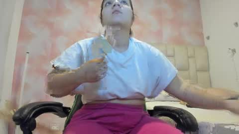 Snapshot of aida_rose chatting on 9, 5, 2026 karoline online show from 9, 5, 2026