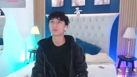 Snapshot of aiden_rivers_ chatting on 17, 6, 2026 Aiden online show from 17, 6, 2026