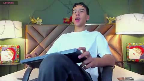 aiden_royce online show from 14, 12, 2025