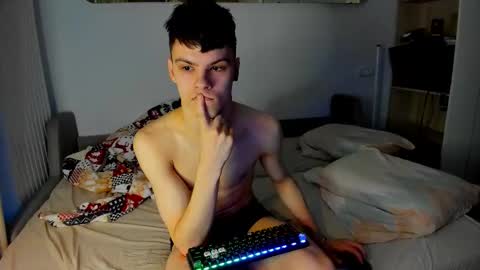 Aiden Sensual online show from 5, 3, 2026
