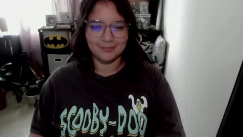Snapshot of aikadreams chatting on 19, 4, 2026 Catalina online show from 19, 4, 2026
