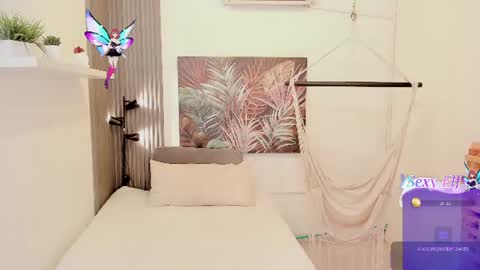 Snapshot of ailann_ chatting on 4, 7, 2026 Alisson online show from 4, 7, 2026