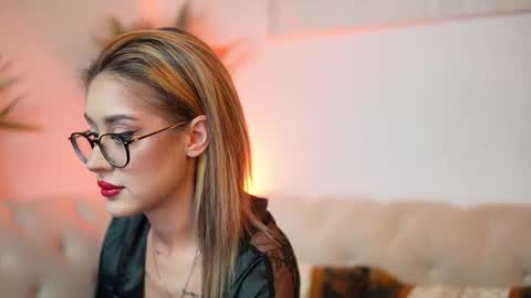  Aileen  online show from 19, 10, 2025